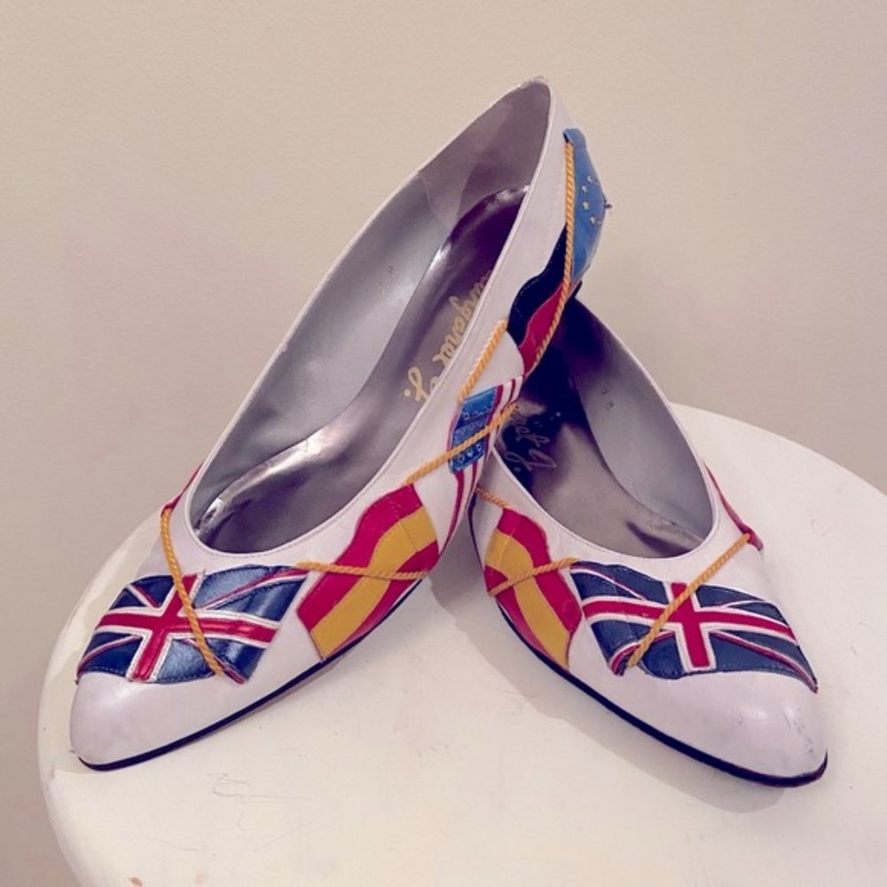 Margaret Jerrold vintage 80's nautical flag pumps sz9